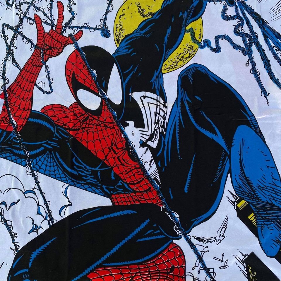Spiderman Symbiote boot T-shirt
