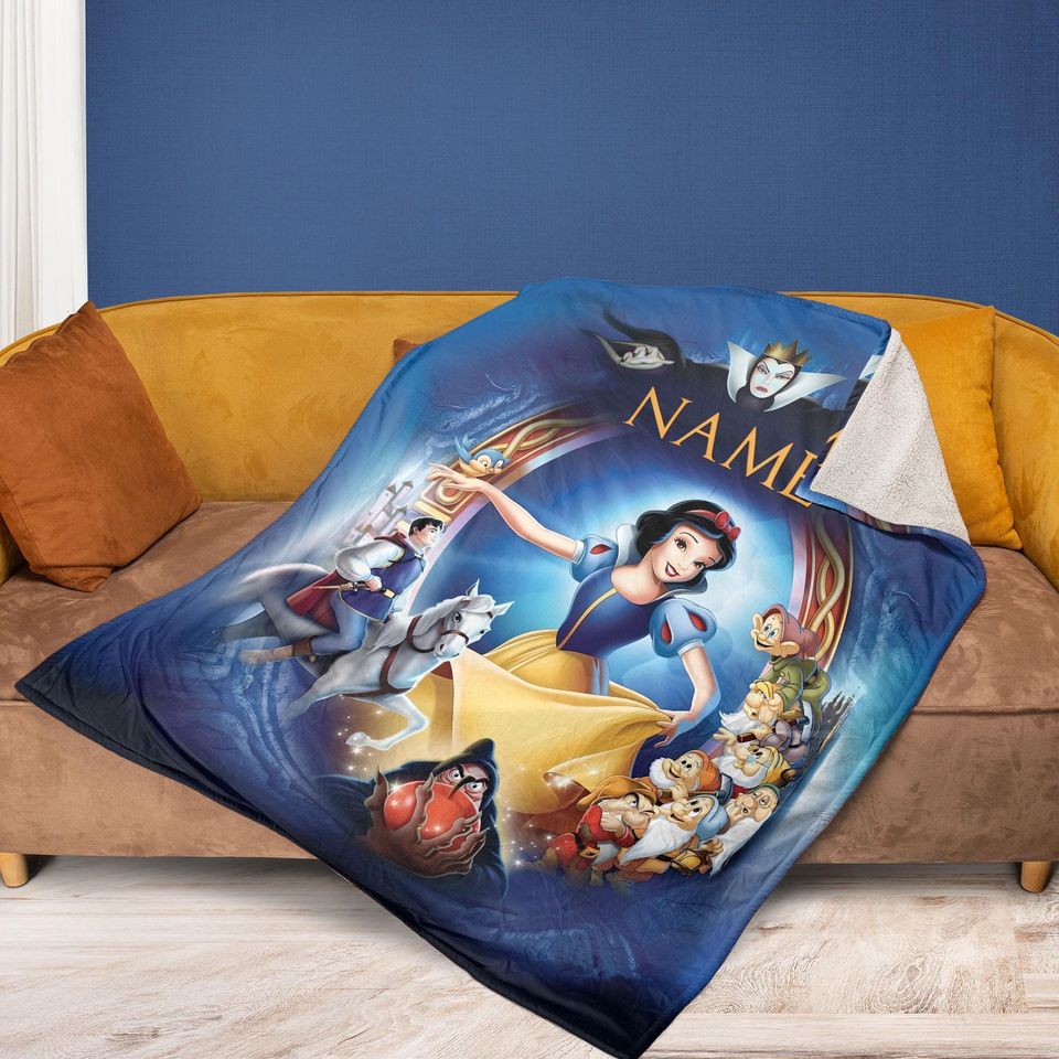 Disney Snow White Fleece Blanket with Dwarfs, Forest Magic Design