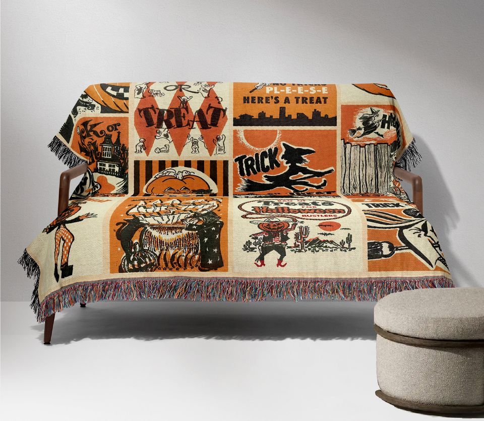 Retro Halloween Woven Throw Blanket: Vintage Jack-o'-lantern Trick or Treat Wall Tapestry