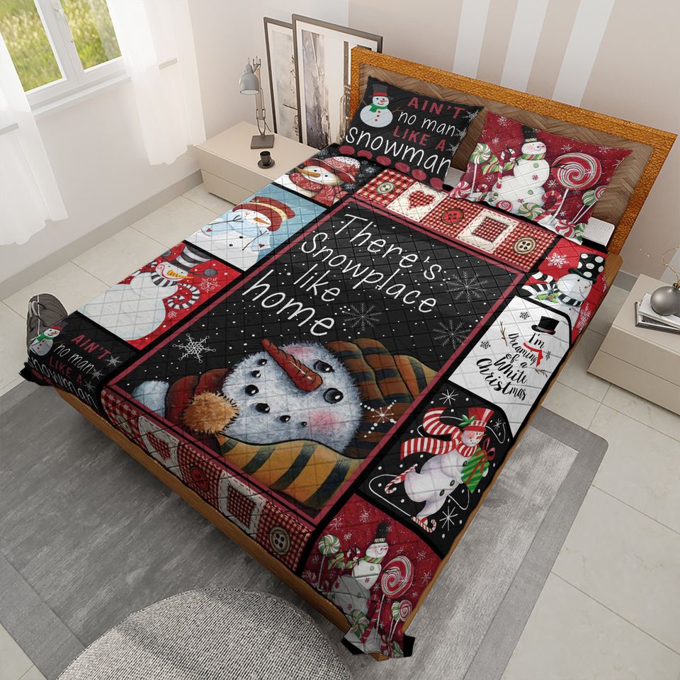 Vintage Snowman Quilt Bedding Set: Christmas Home Decor