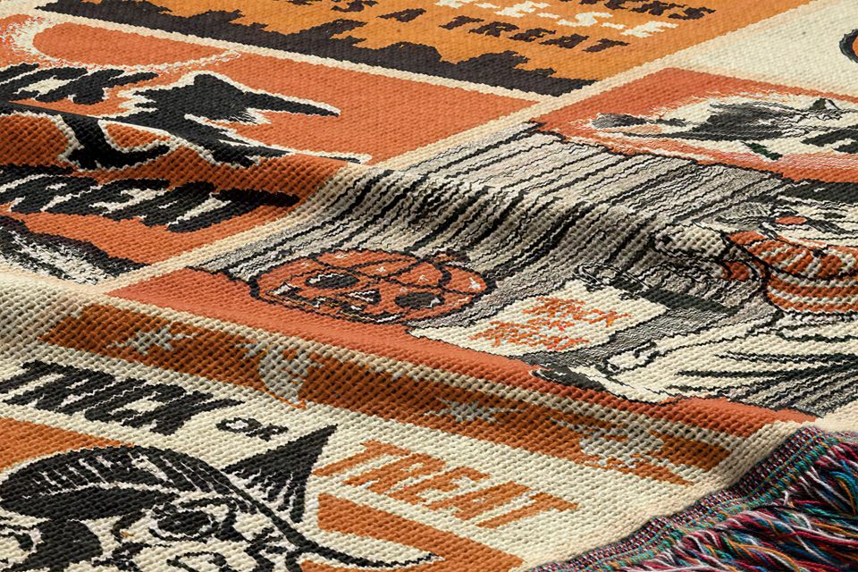 Retro Halloween Woven Throw Blanket: Vintage Jack-o'-lantern Trick or Treat Wall Tapestry