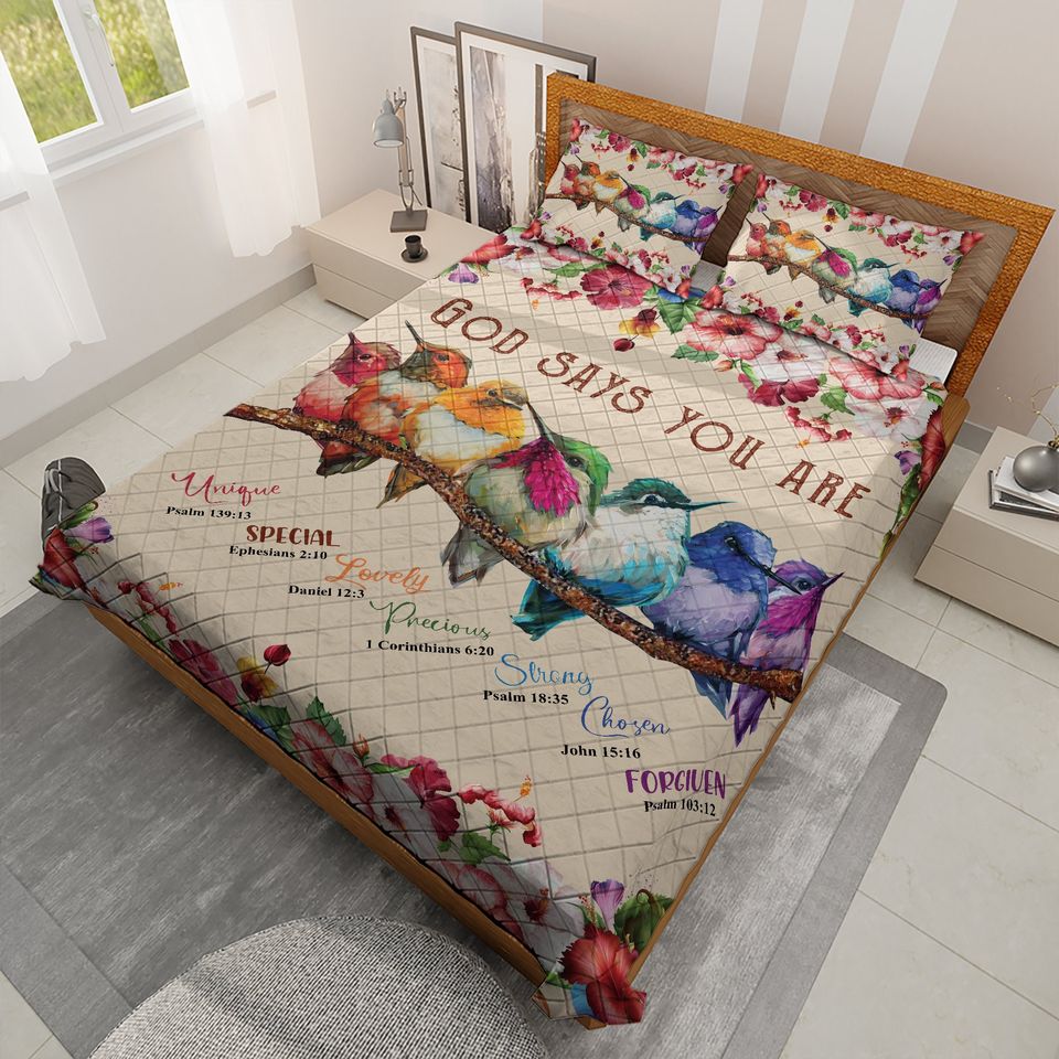Hummingbird Quilt Bedding Set: Retro Christian Decor
