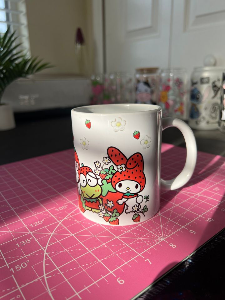 Kawaii Hello Kitty Cute Strawberry Ceramic Coffee Tea Mug