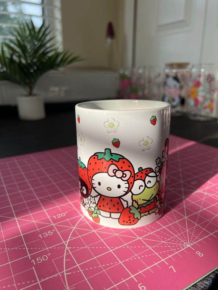 Kawaii Hello Kitty Cute Strawberry Ceramic Coffee Tea Mug