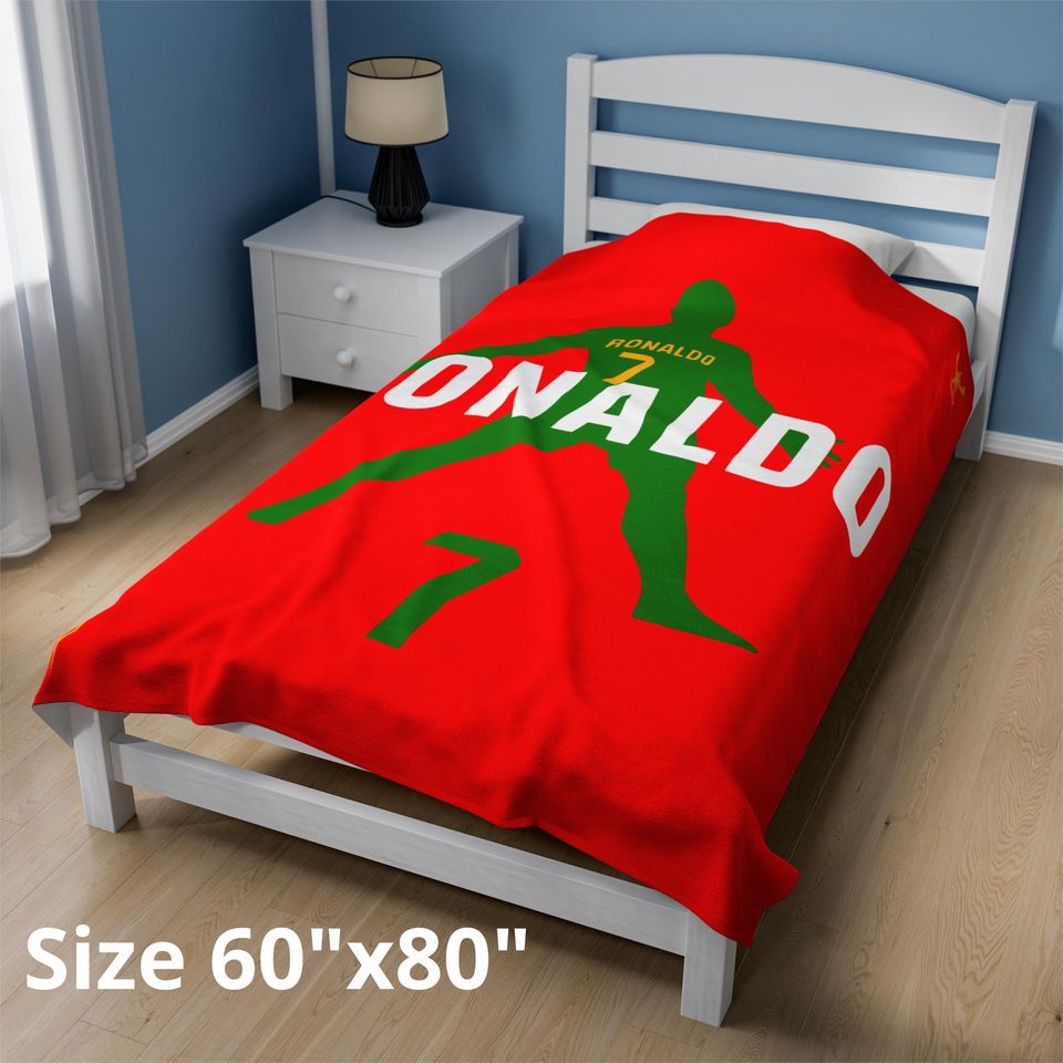 Cristiano Ronaldo CR7 Blanket: Soccer Fan Gift