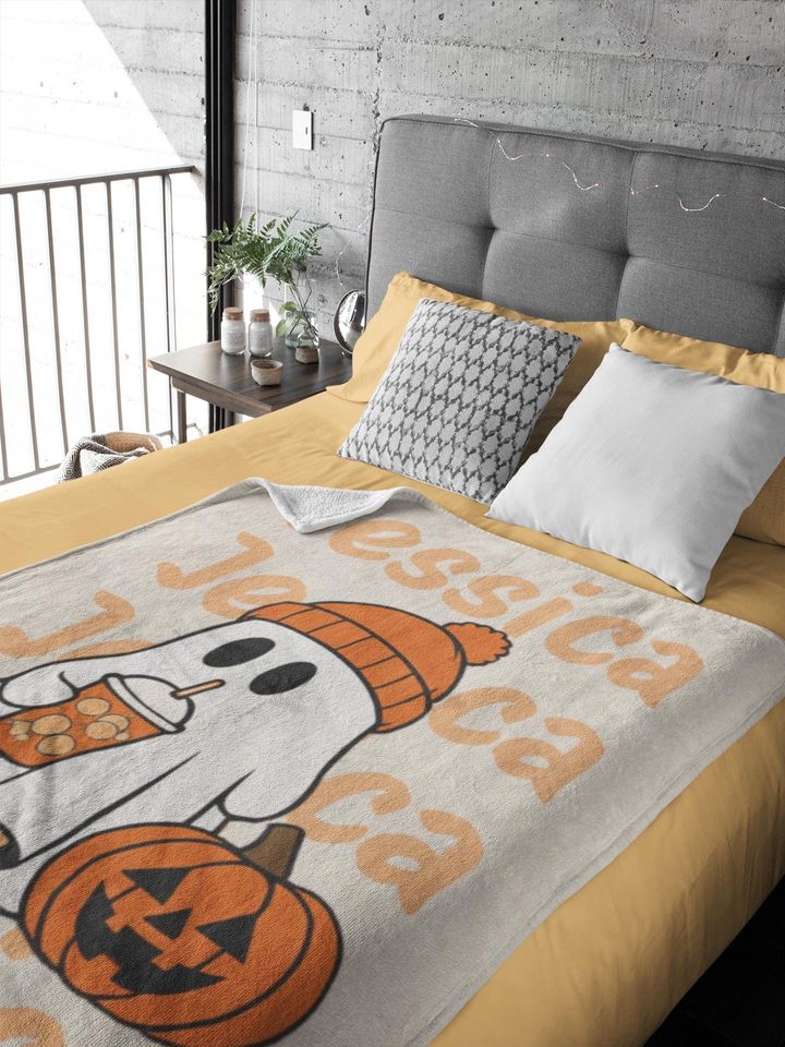 Personalized Halloween Ghost Blanket with Name, Fall Orange Ghost  , Cute Jack-O'-Lantern Blanket, Custom Teen Girl Cozy Gift