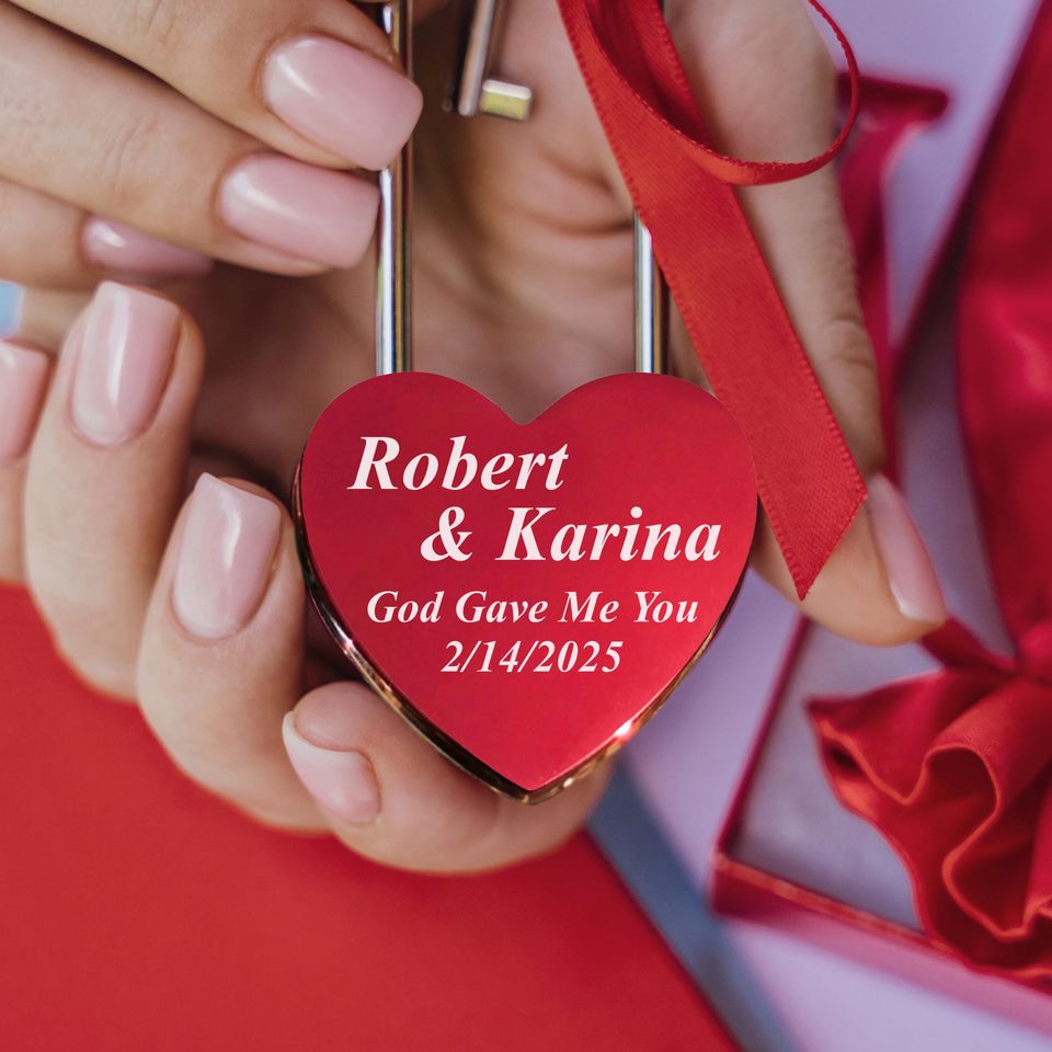 Personalized Red Heart Love Lock  Engraved Padlock with Names and Wedding Date