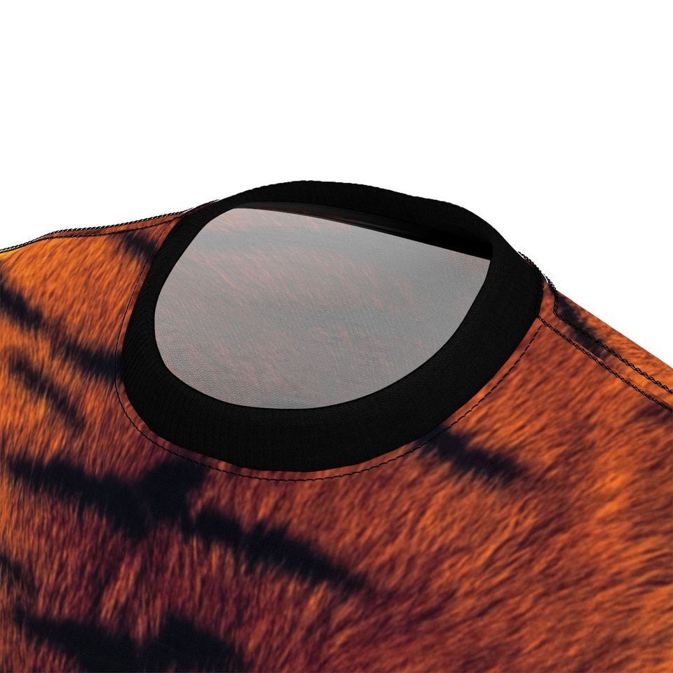 Tiger Fur T-Shirt, Animal Print Tiger Stripe T-Shirt, Men's Women's Tiger Shirt