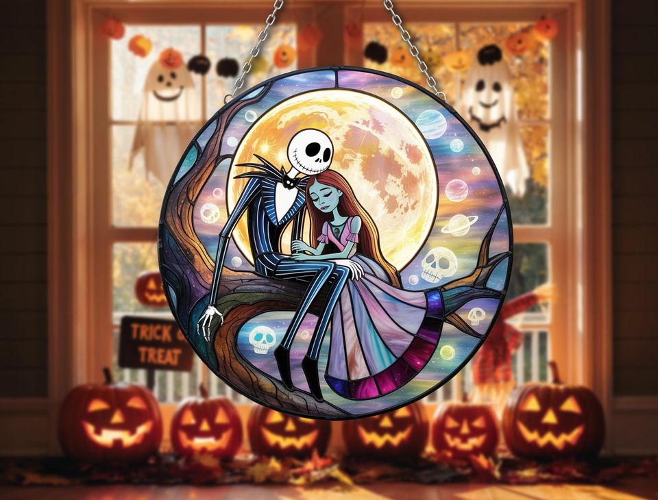 Gothic Moonlight Couple Suncatcher  Spooky Romance Window Hanging  Halloween Night Glass Art  Eerie Fall Home Decor