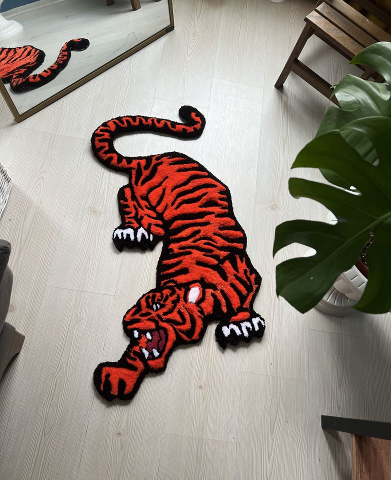 Orange Tiger Rug: Fluffy Hand-Tufted Acrylic Rug