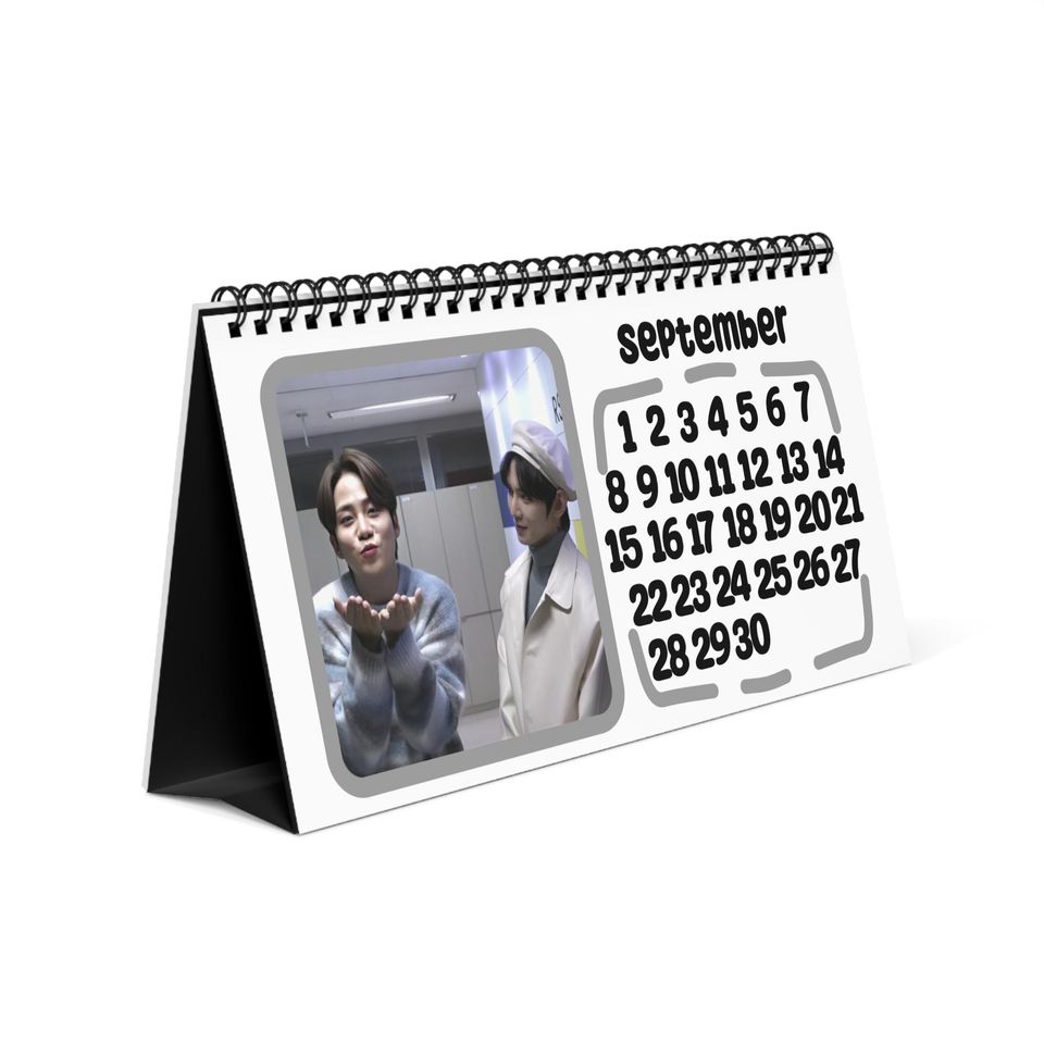 ATEEZ Desk Calendar: Soft Theme, Reusable Any Year