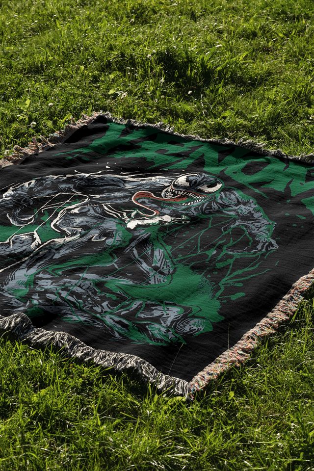 Venom Woven Cozy Blanket