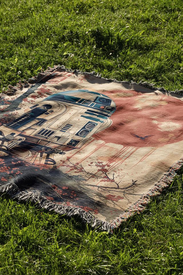 Star Wars Hand Woven Blanket | R2D2 Tapestry| Droid Poison