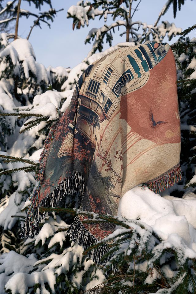 Star Wars Hand Woven Blanket | R2D2 Tapestry| Droid Poison