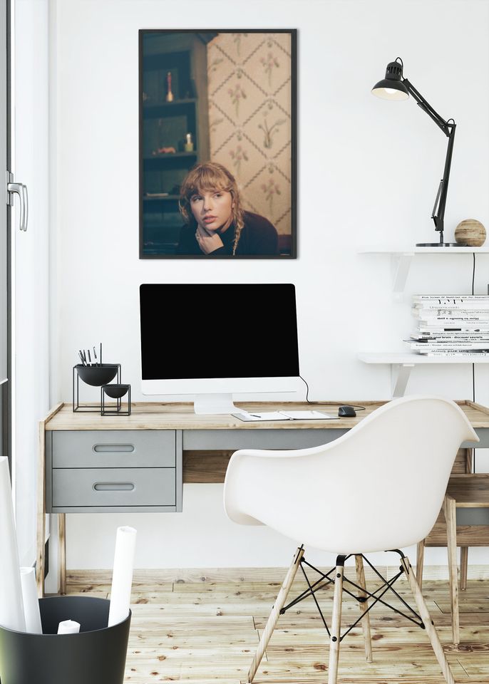 Tay.lor S.wi.ft Vintage Poster