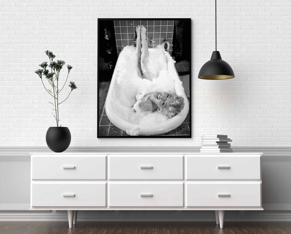 Marilyn Monroe Bathroom Poster