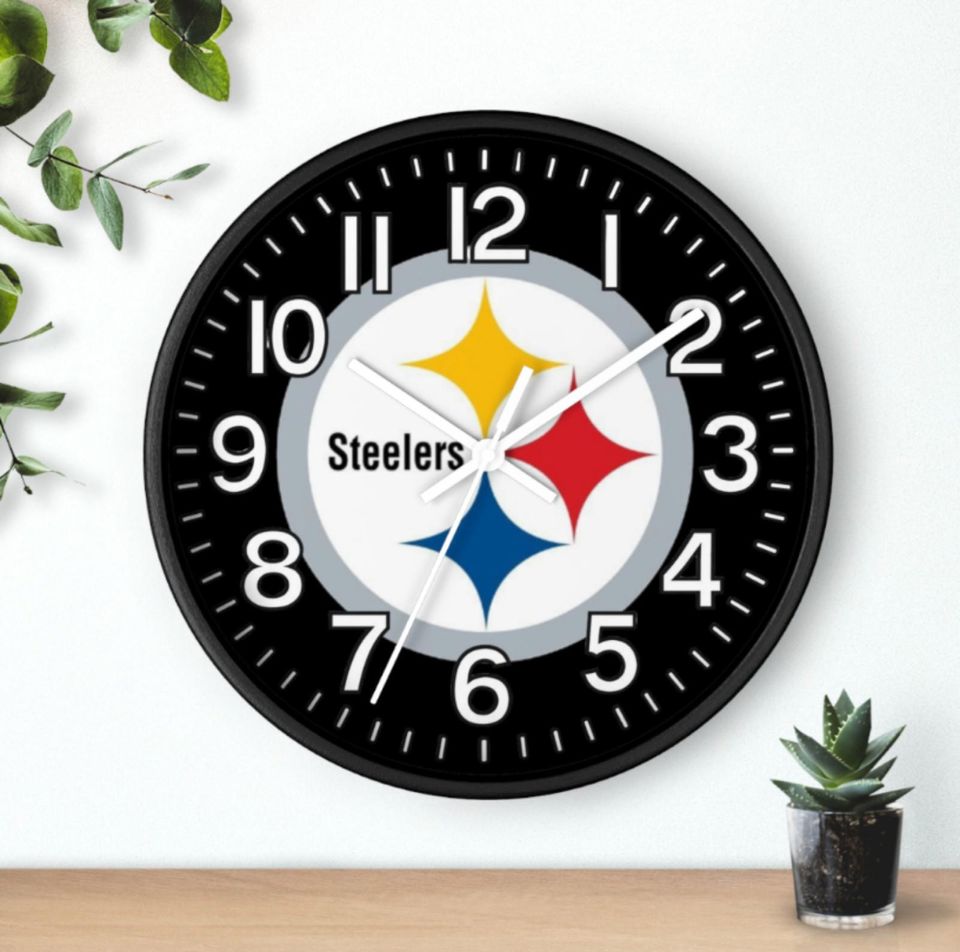Pittsburgh Steeler football Football Glow In The Dark Wall Clock New!