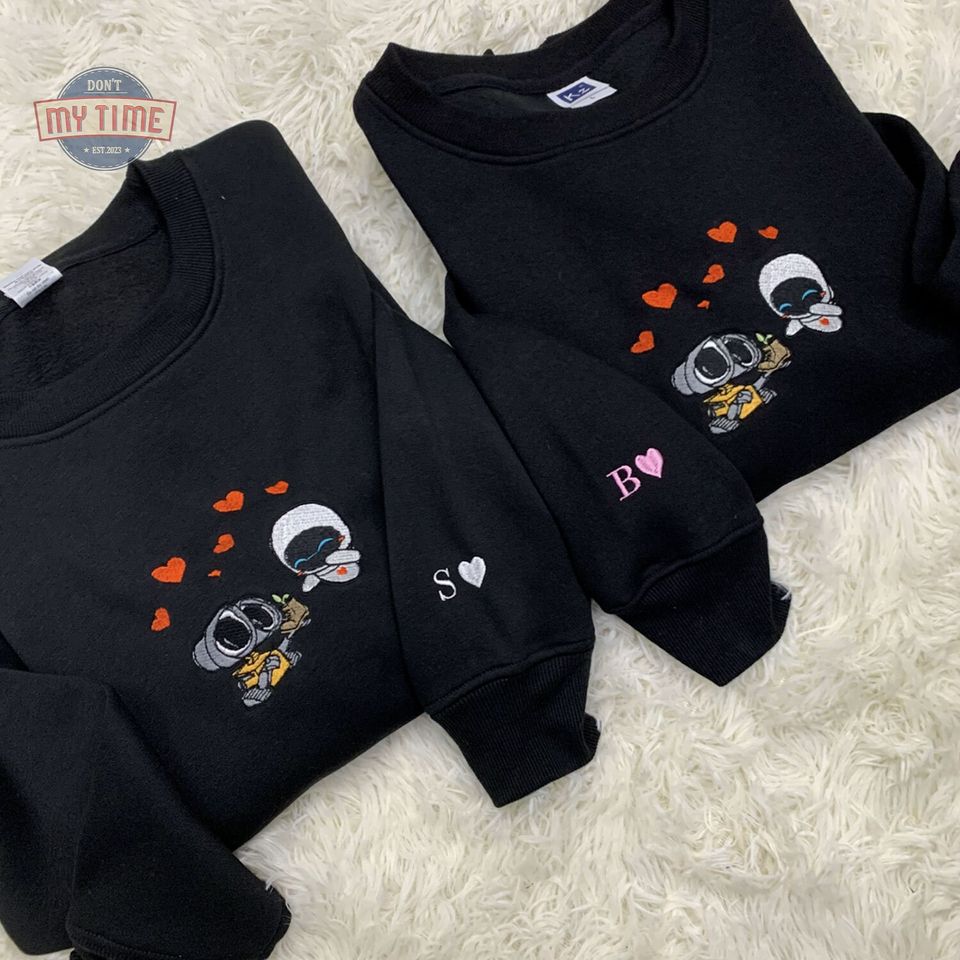 Lovely Droid Couple Character Embroidered Sweatshirt, Valentine's Day Gift