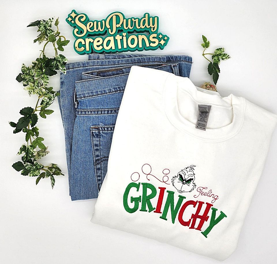 Feeling Grin Embroidered Christmas Crewneck Sweatshirt