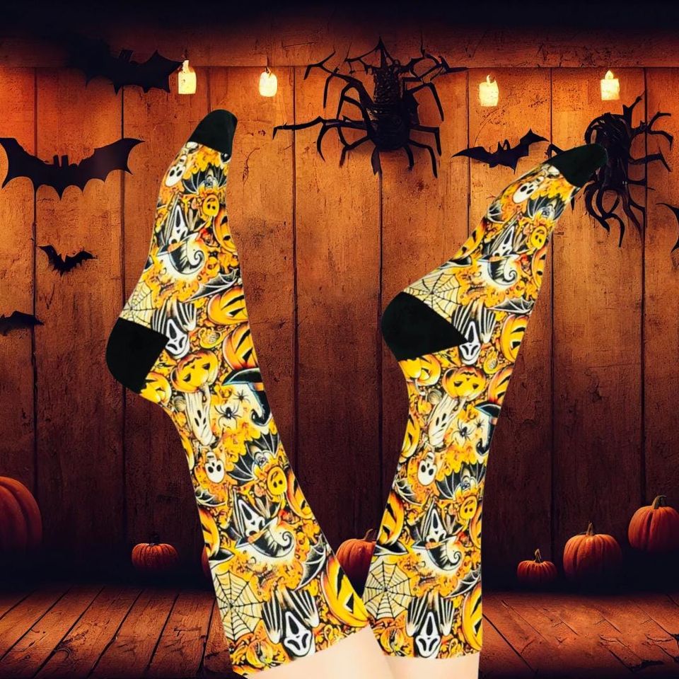 Halloween Socks - Premium Socks, One Size Fits All, Cushioned Heel-To-Toe, Durable Socks, Cushioned Crew Socks