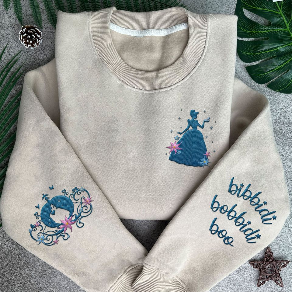 Embroidered Cinde Carriage Floral Bibbidi Bobbidi Boo Sweatshirt,  Princess Embroidery Shirt,  World Disneyland Girls Trip