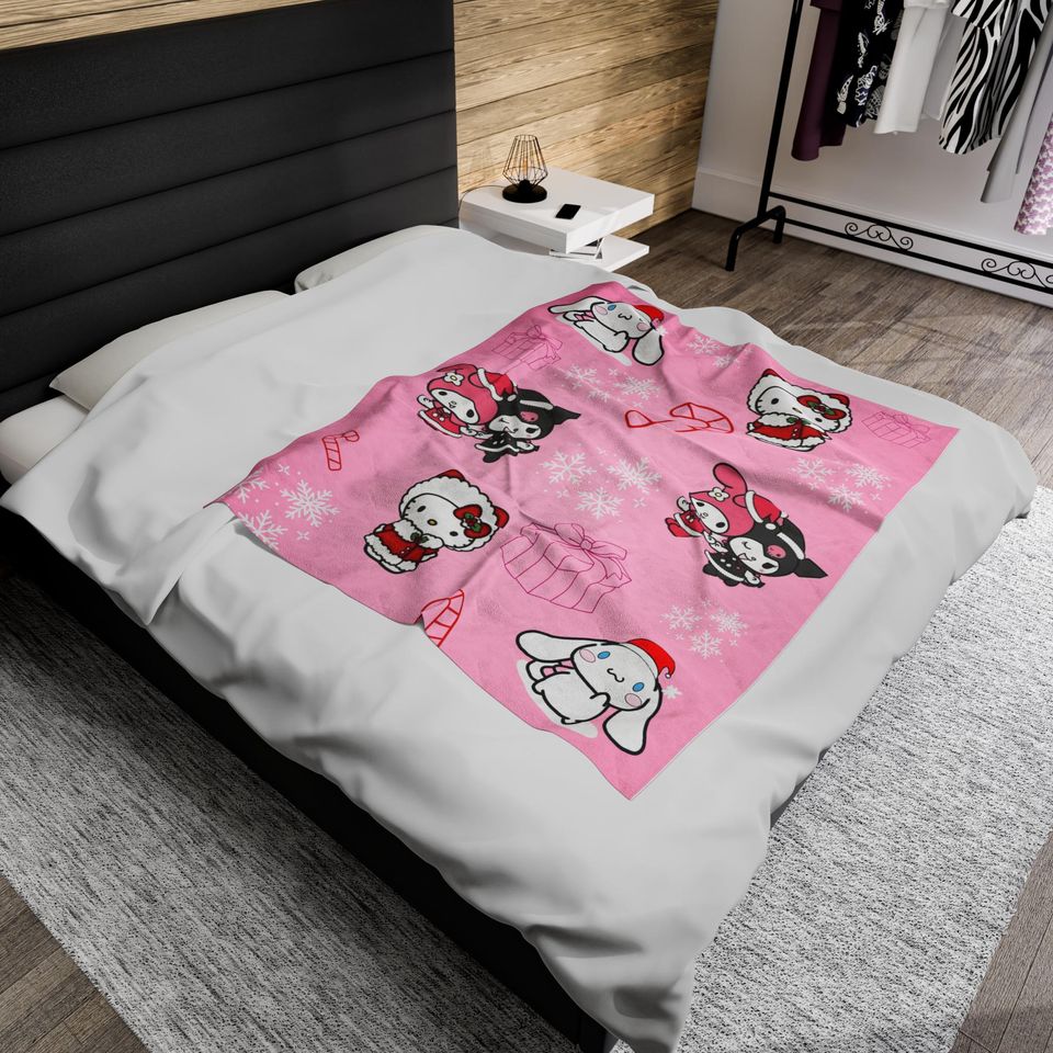 Hello Kitty & Friends Christmas Fleece Blanket | Kids Gift