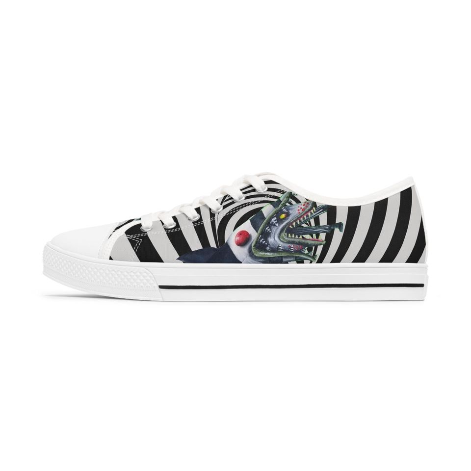 Beetle Sandworm Halloween 	Women's Low Top Sneakers