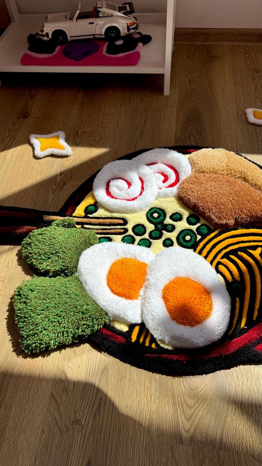 Handmade Ramen Shaped Rug with 3D Tufted Acrylic, Puffy Carpet