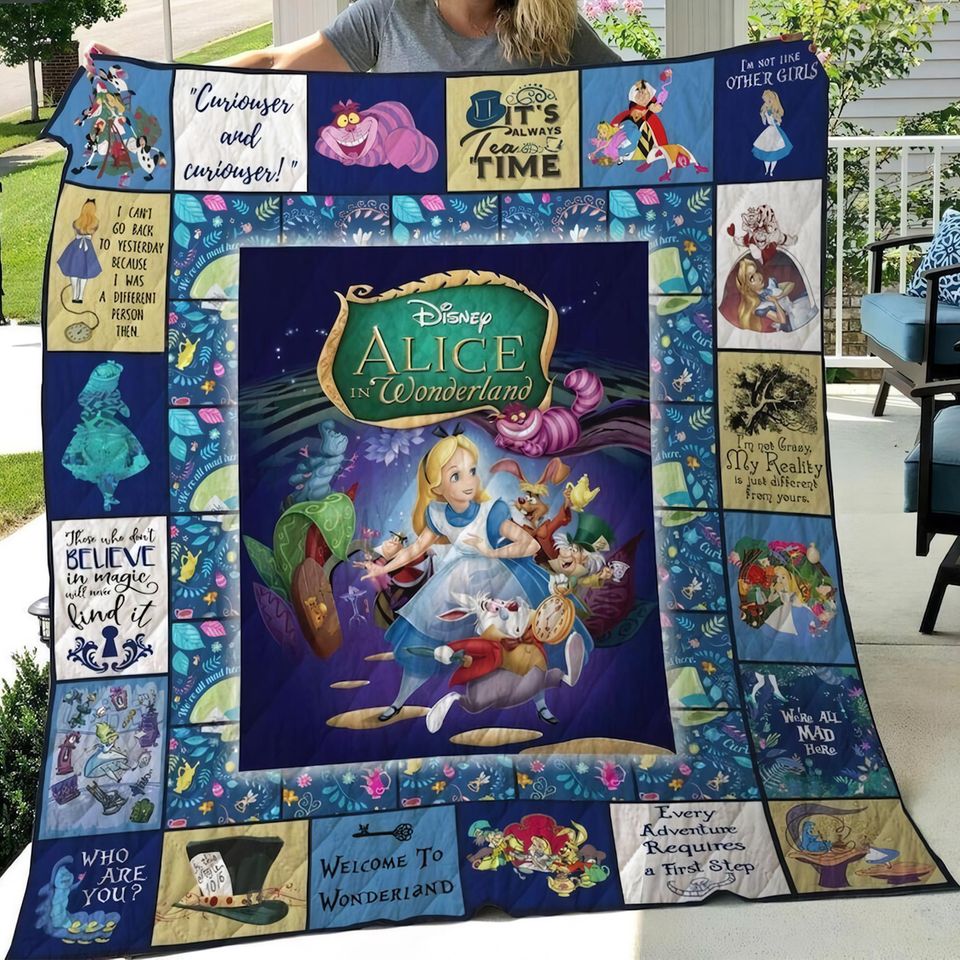 Alice in Wonderland Vintage Quilt Blanket, Alice in Wonderland Cozy Quilt Blanket, Alice Blanket, Bedding Decor, Home Decor Gift.c