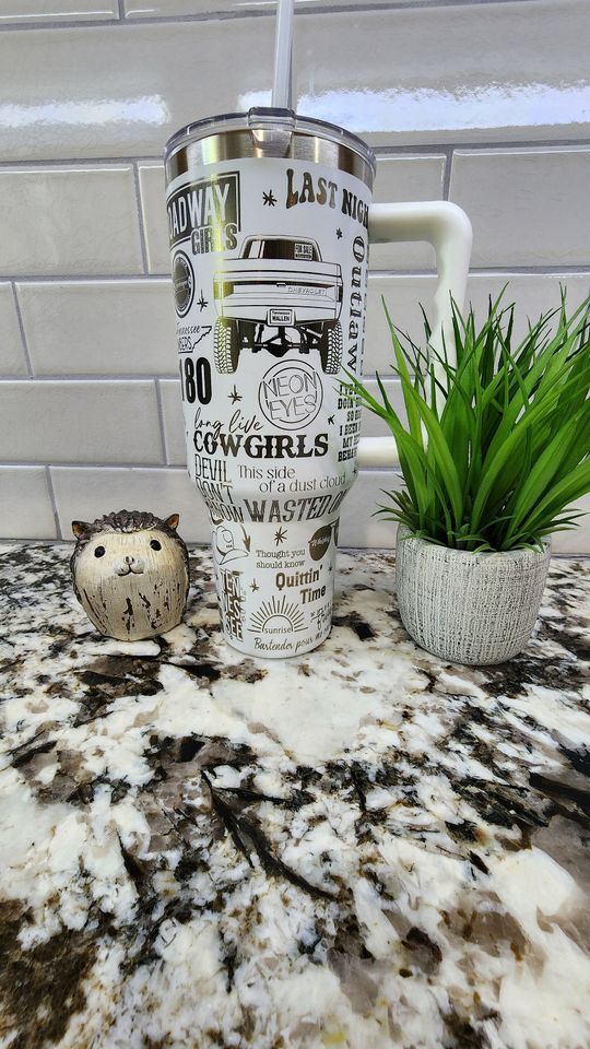 Wallen Signature Engraved 40 oz Tumbler