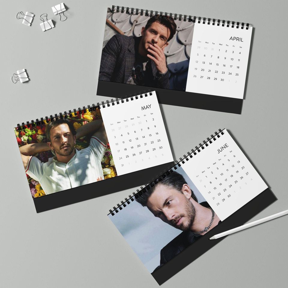Jonathan Bailey 2026 Desk Calendar Bridgerton Anthony & Kate Romance