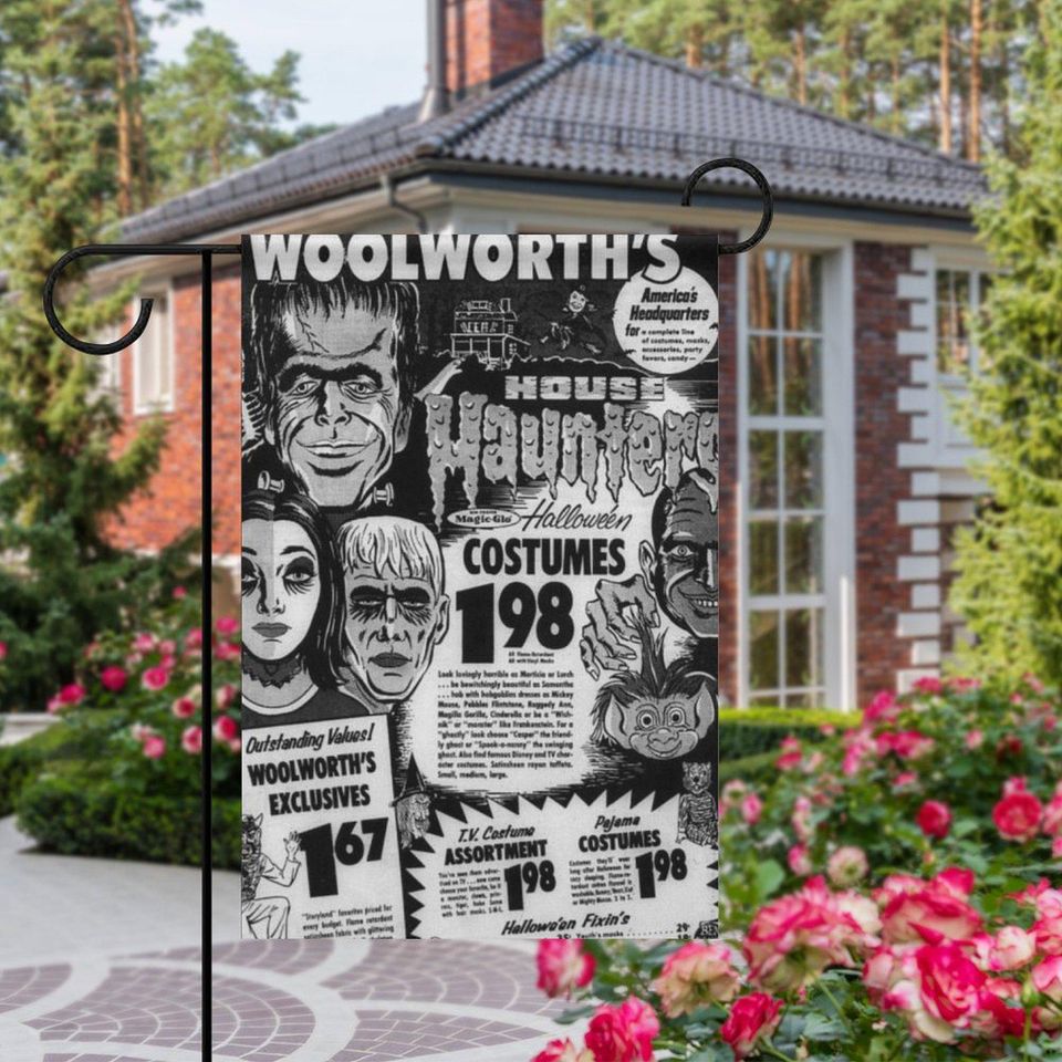 Woolworth's Halloween Garden Flag | Spooky Outdoor Decor