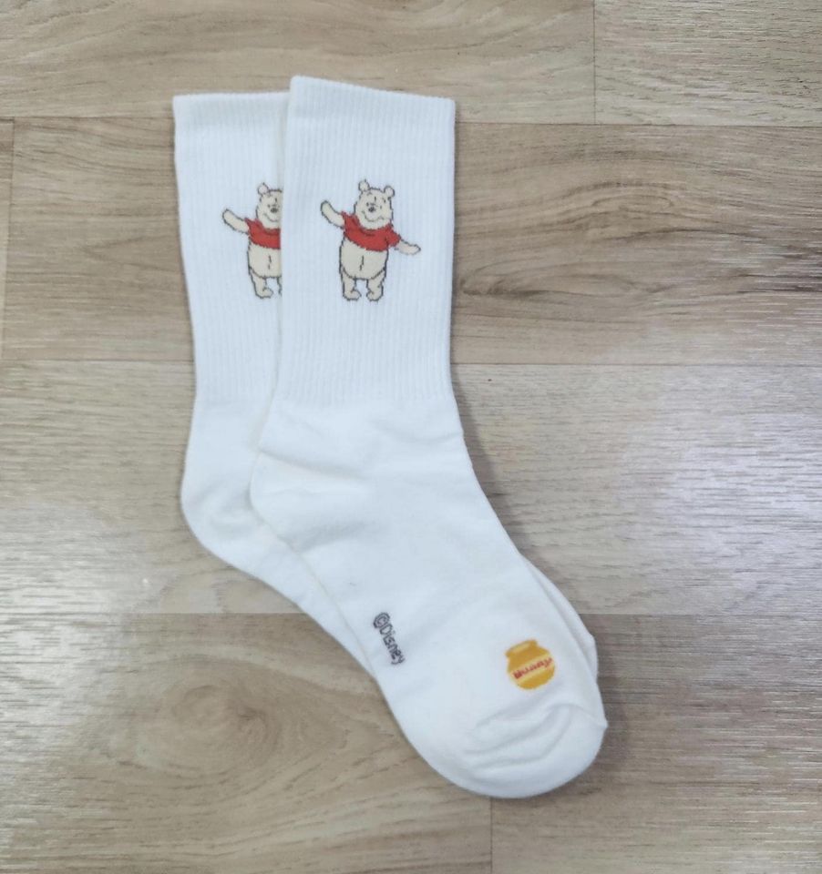 Cute Korean Winnie the Pooh pattern socks!