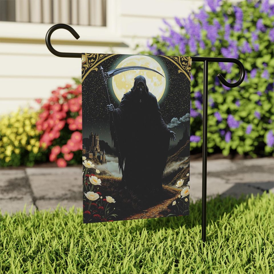 Gothic Grim Reaper Yard Flag: Halloween Haunted House Decor