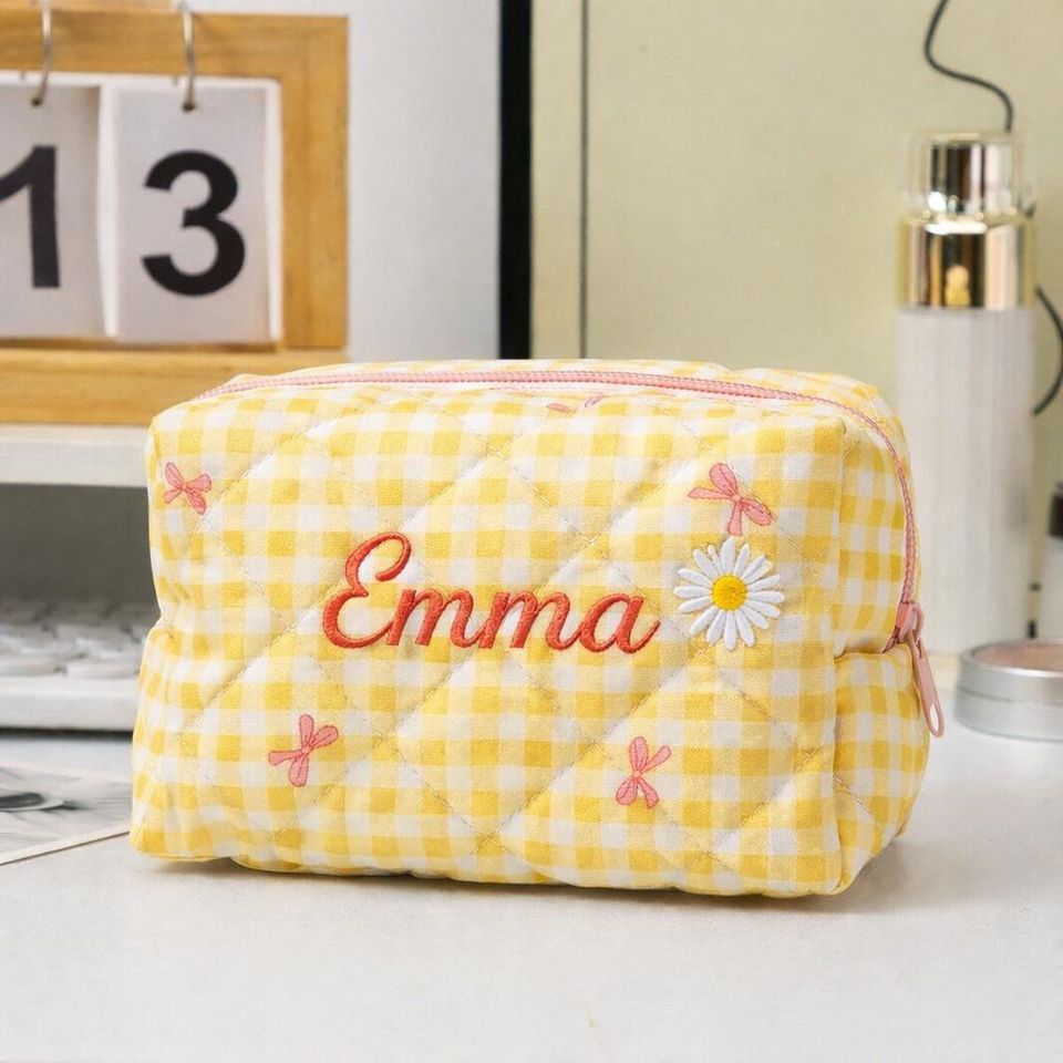 Personalized Embroidered Makeup Bag with Custom Name for Women, Bridesmaid Proposal, Gift for Mom and Bestie