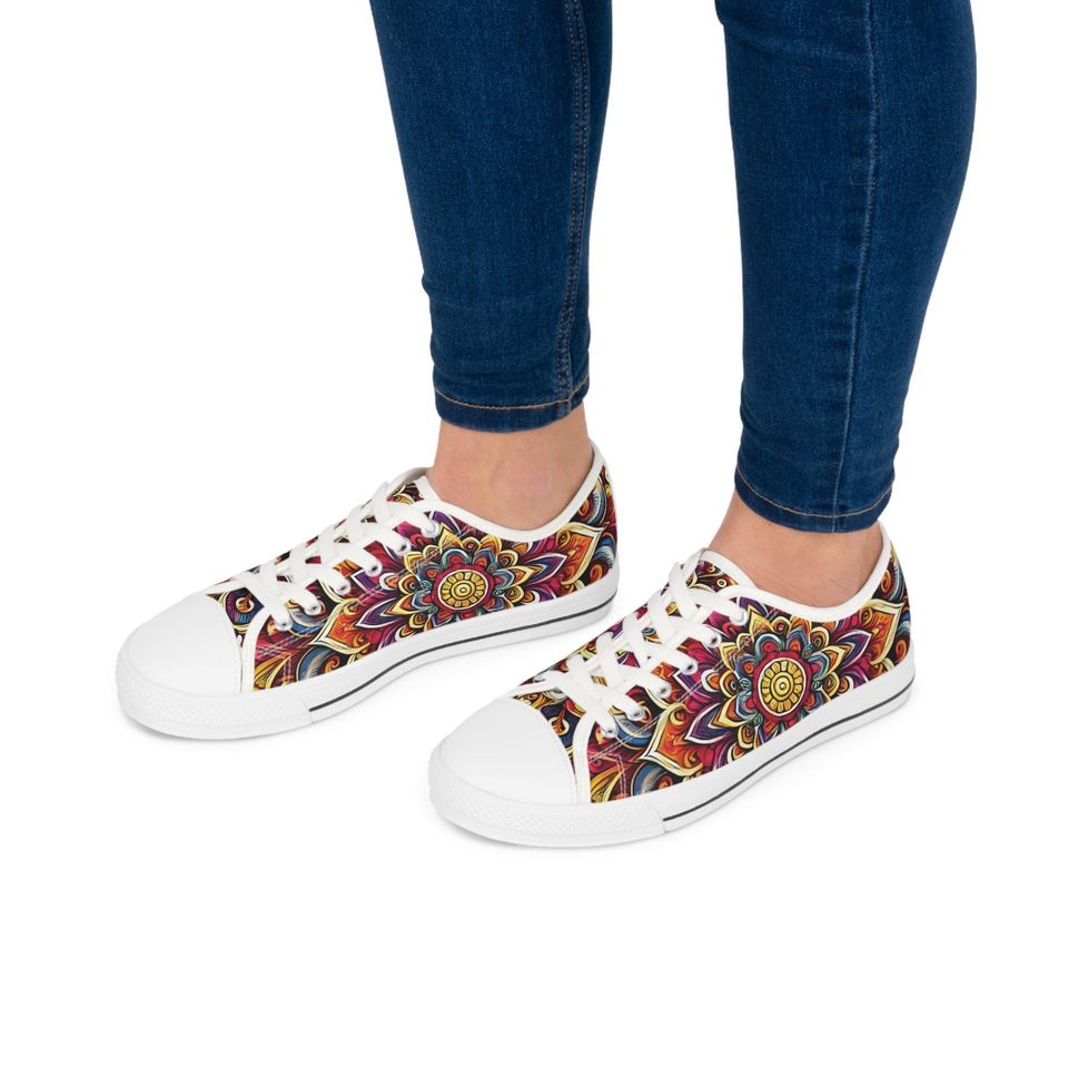 Mandala Design Women's Low Top Sneakers