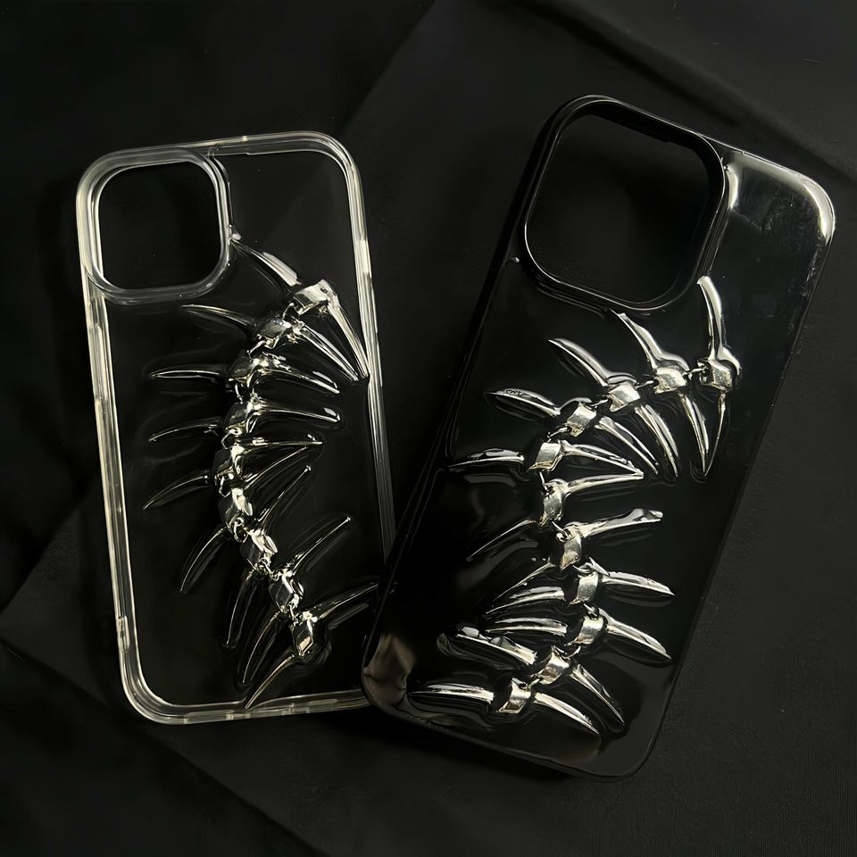 Horror Red Eyes Phone Case: Gothic Cthulhu Glow-in-Dark iPhone, Samsung