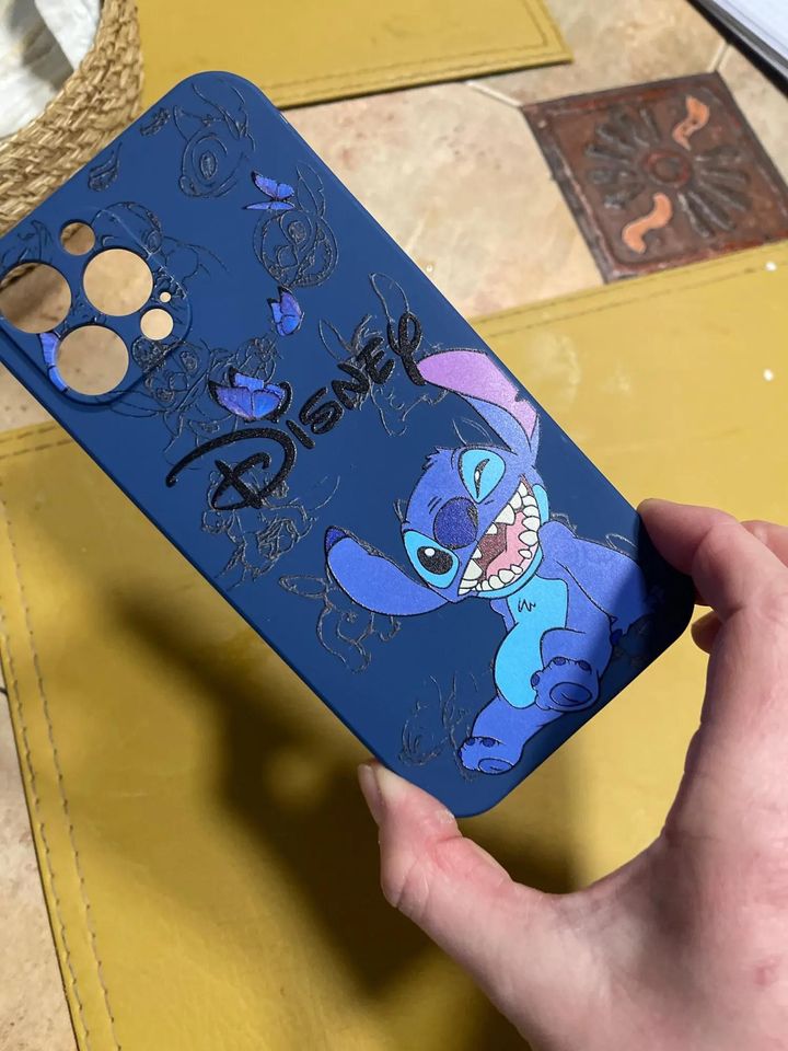 iPhone protective case with Stitch motifs - Stylish Disney cell phone case