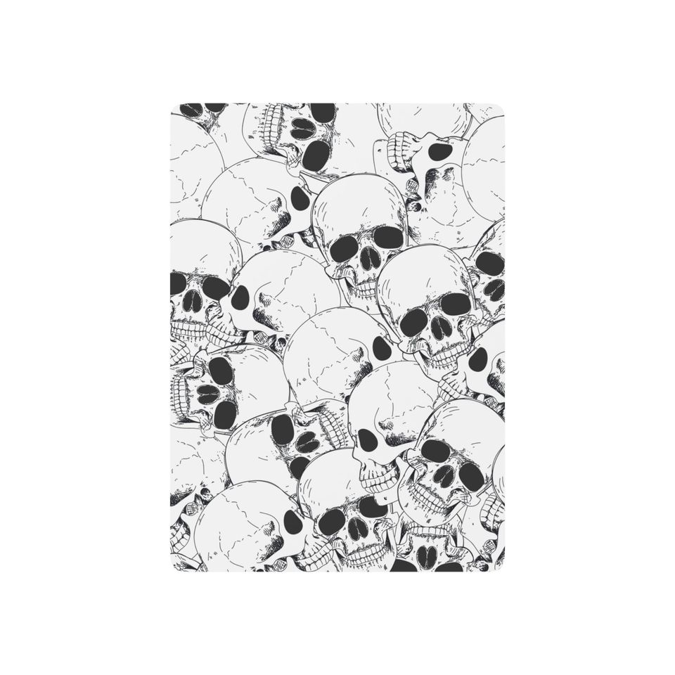 Skull Design Poker Cards: Halloween Gamer Gift