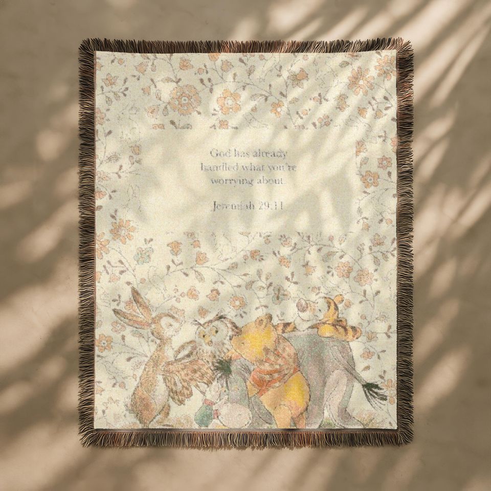 Personalize Winnie the Pooh Woven Blanket: Soft Cotton Christmas Decor