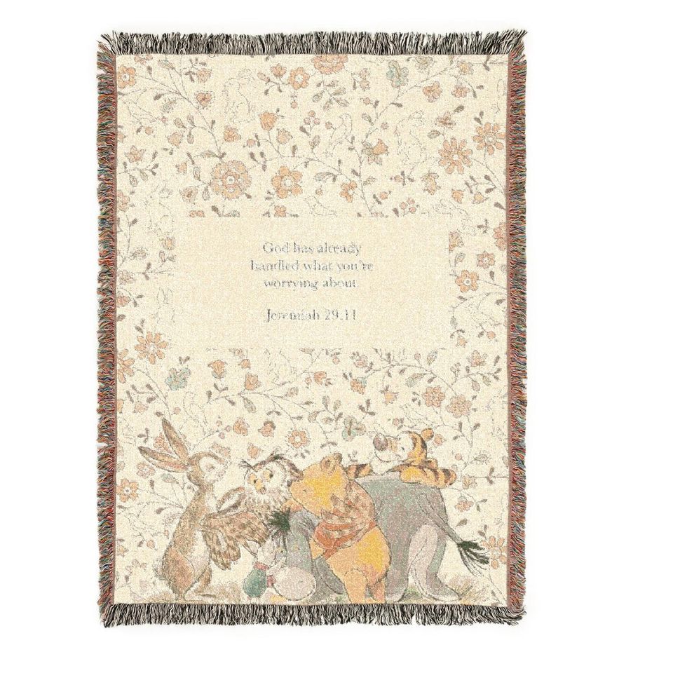 Personalize Winnie the Pooh Woven Blanket: Soft Cotton Christmas Decor