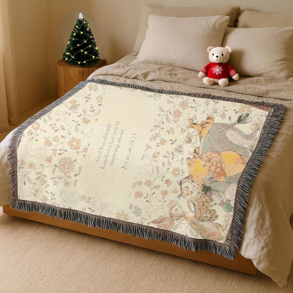 Personalize Winnie the Pooh Woven Blanket: Soft Cotton Christmas Decor