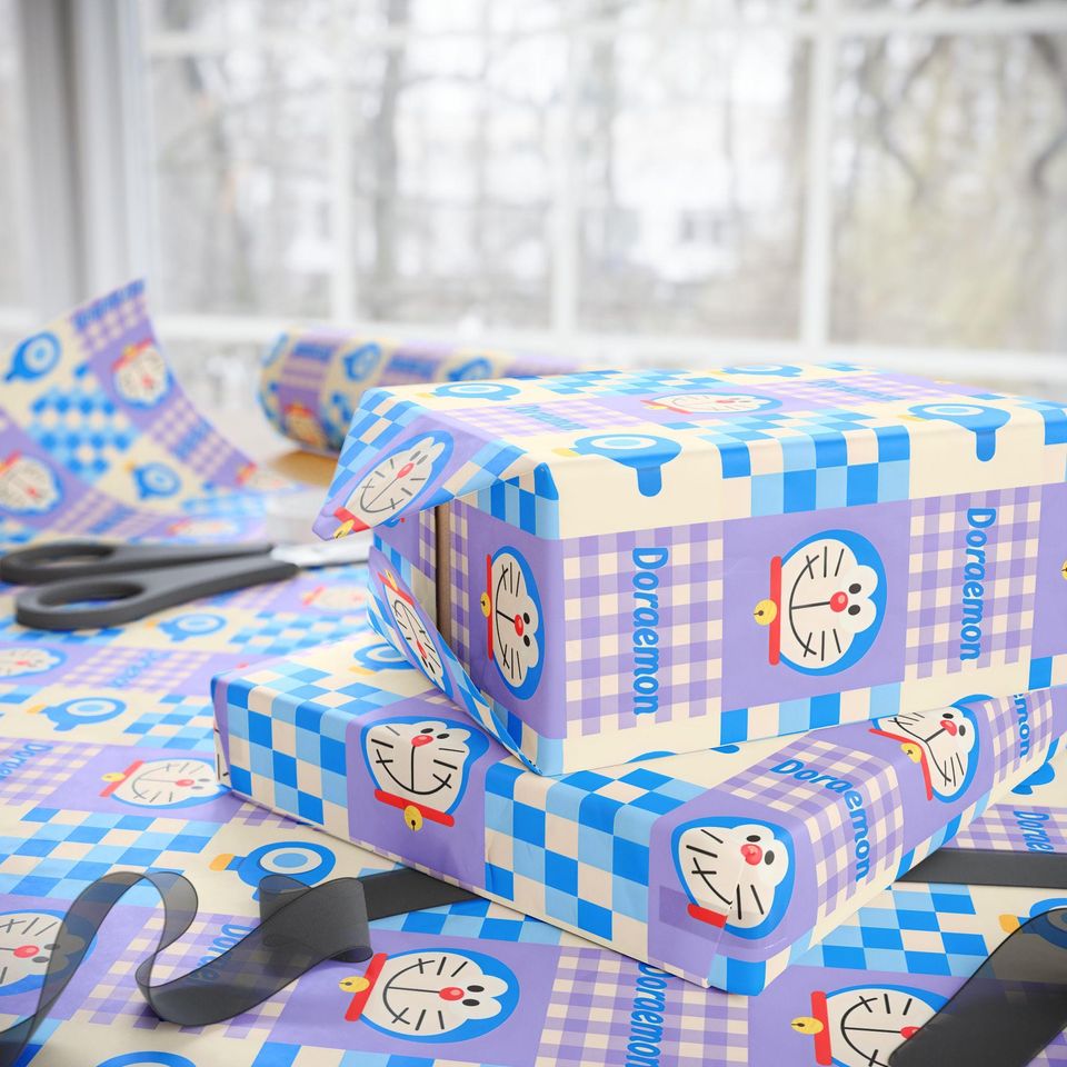 Doraemon Wrapping Paper: Special Occasions Gift Wrap