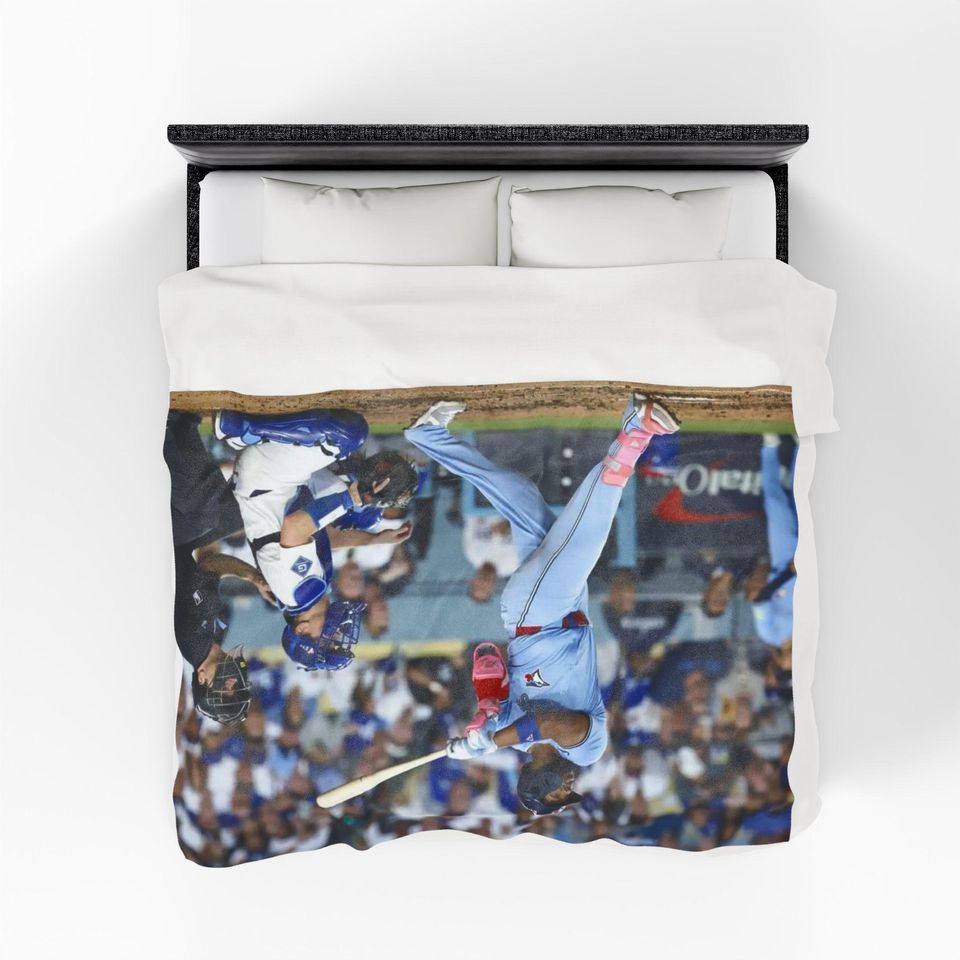 Vladimir Guerrero Throw Blanket | Toronto Baseball Home Bedroom Decor
