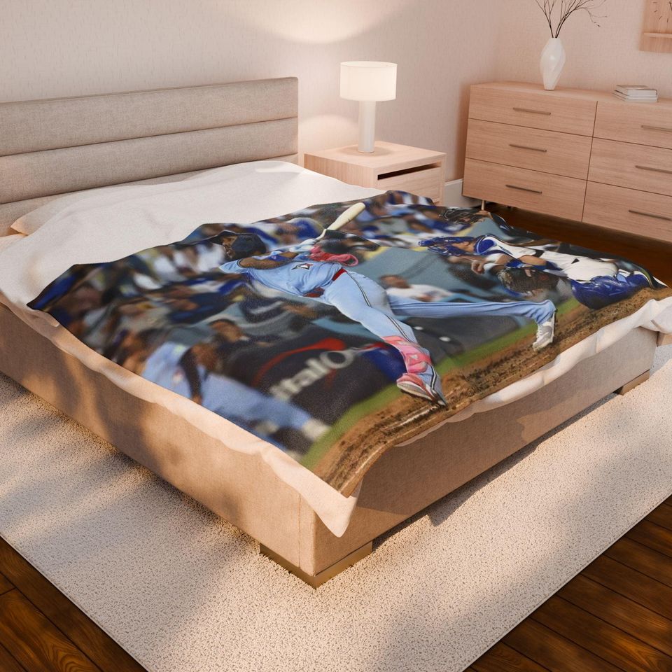 Vladimir Guerrero Throw Blanket | Toronto Baseball Home Bedroom Decor