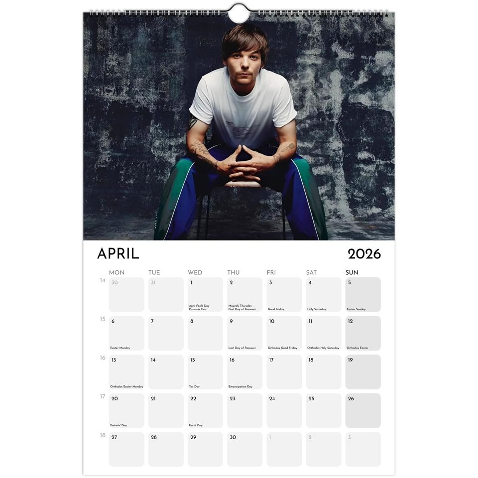2026 Celebrity Wall Calendar: Minimalist Home Office Decor