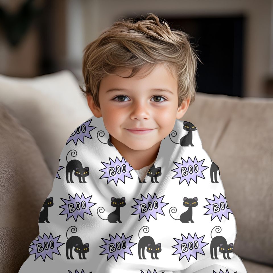 Black Cat Halloween Blanket: Cosy Minky Fleece, 'Boo' Design