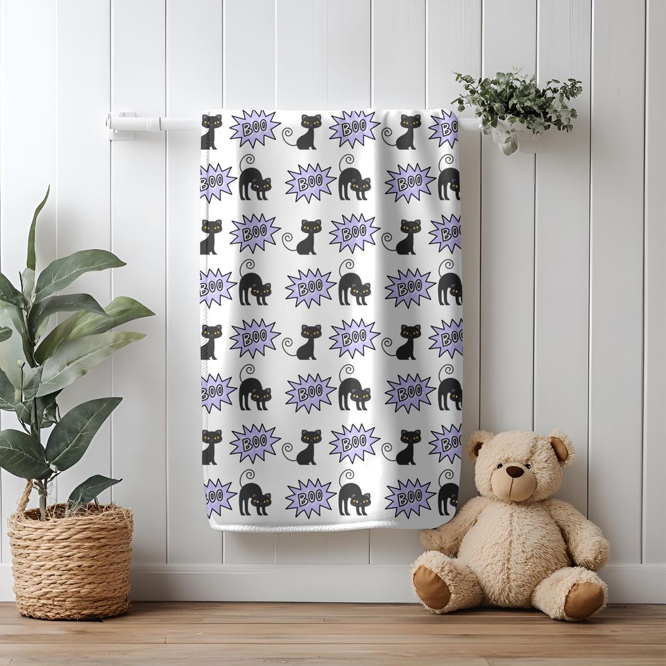 Black Cat Halloween Blanket: Cosy Minky Fleece, 'Boo' Design