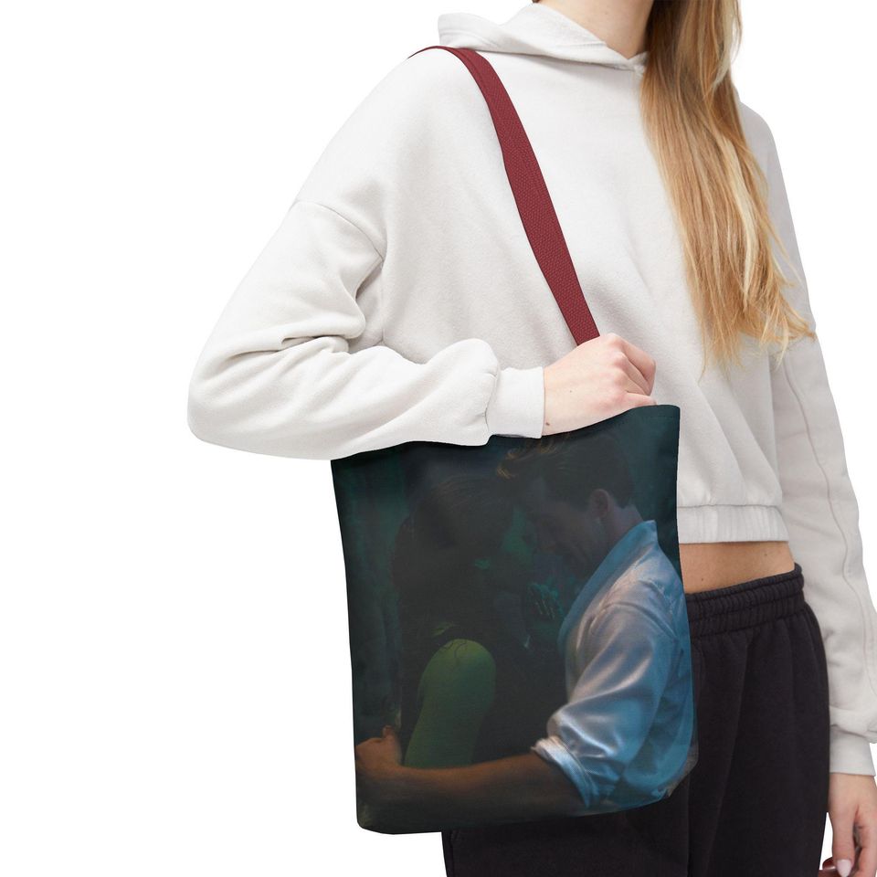 Elphaba and Fiyero Hug Tote Bag Wicked Musical Accessories