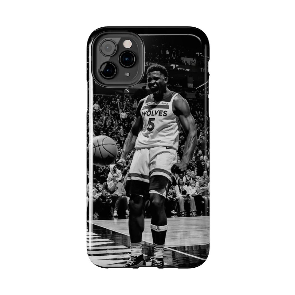 Basketball Player Phone Case | Dynamic Monochrome Court Action (iPhone)